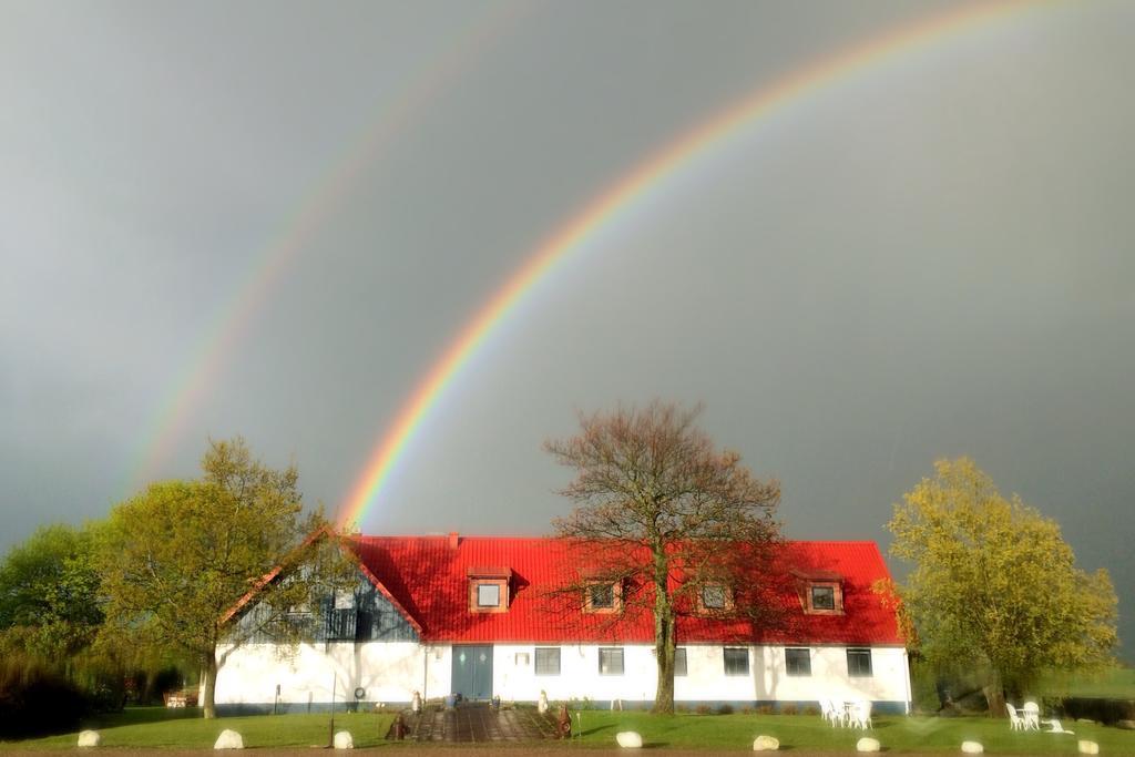 Tryde 1303 B&B Pa Oesterlen Tomelilla Kültér fotó